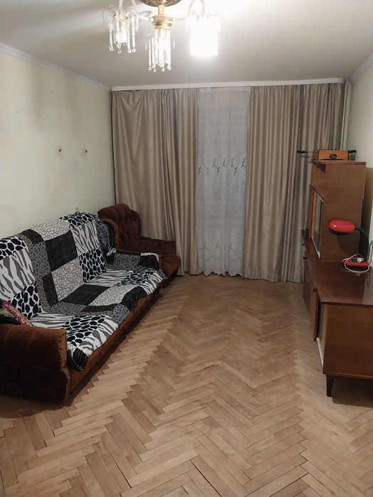 Здам в оренду 3к на Відродження до літа 2026р. Або можливо помісячно.