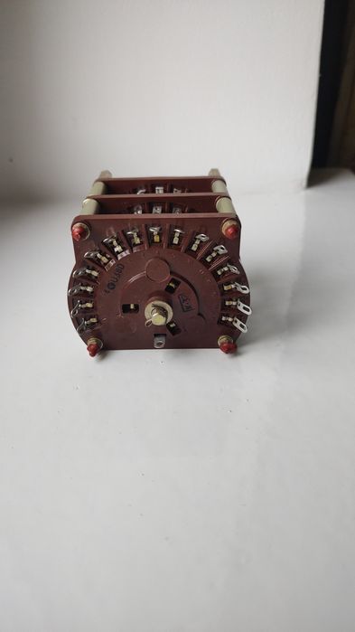 Переключатель ПЩ-15П3Н1