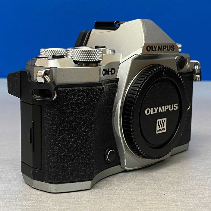 Olympus OM-D E-M5 Mark II (Corpo) - 16.1MP