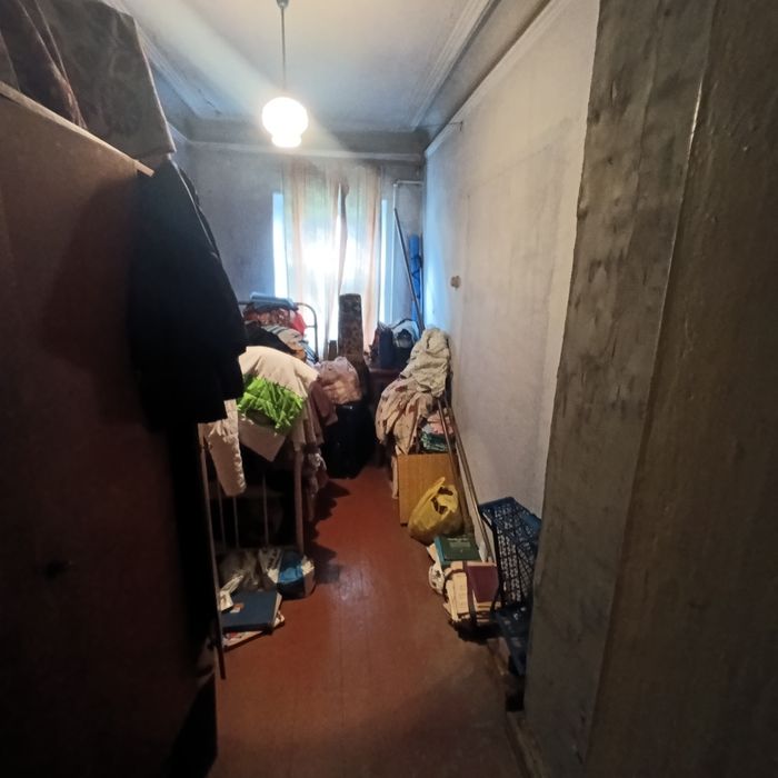 Продаю будинок 6 военна 4 кімнати,