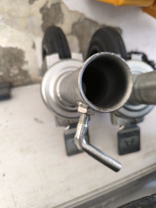 Rodas de andaime com travão