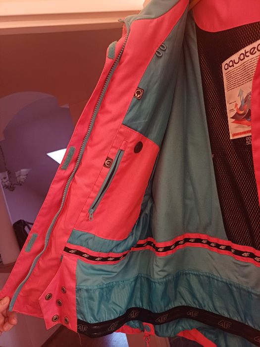 Piękna kurtka 4F r XXL