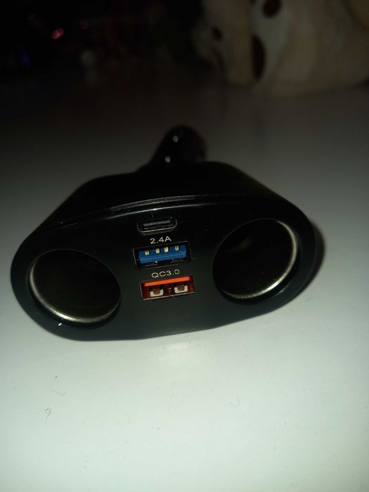 Розгалужувач в авто, usb