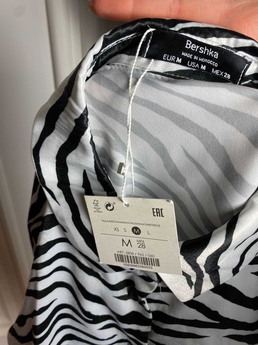 Nowa koszula krótka biała w zebrę 38 M Bershka z wiązaniem na imprezę