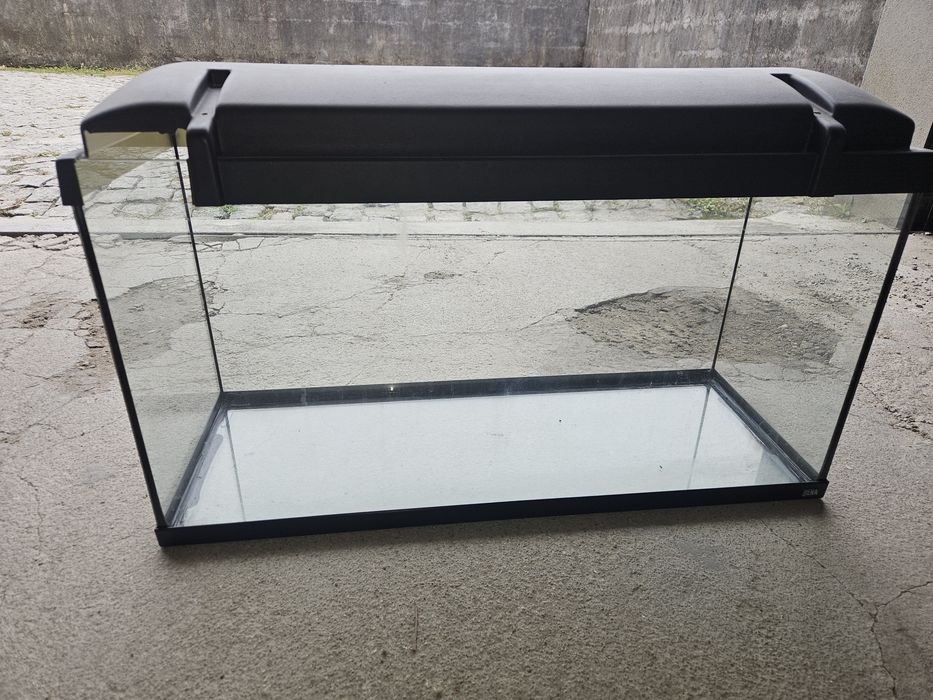 Aquário 78x28x40