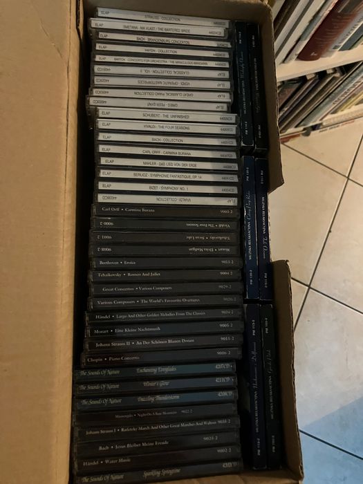 Plyty CD ok 43 sztuk