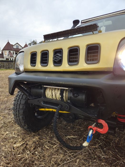 Suzuki Jimny 4x4 offroad