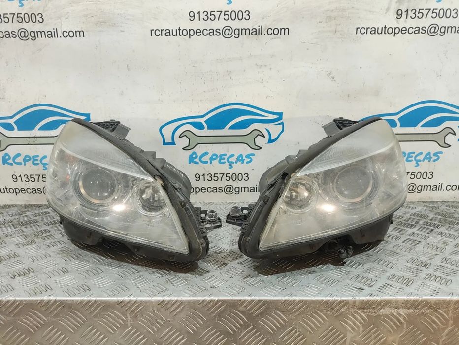 - Conjunto Oticas / Farois Xenon Mercedes W204 Class C - A2048203285