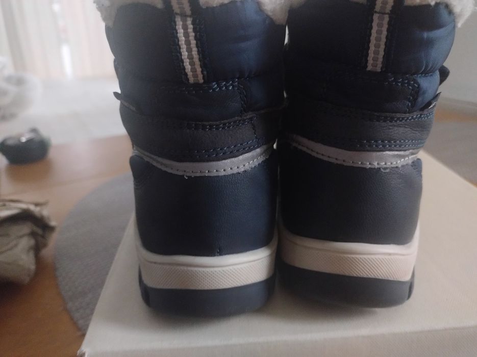 Super Zimowe kozaki trzewiki r 26 Lasocki kids