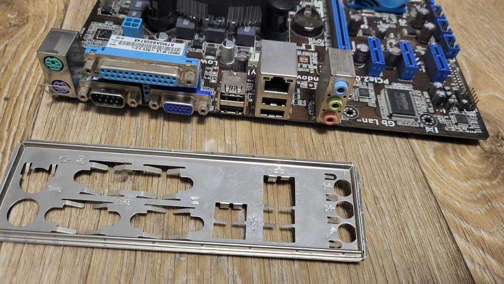 Комплект i3 2100+asus p8h61+8gb ddr3+куллер Socket 1155