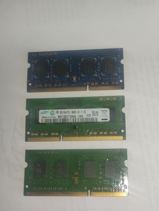 Продам память DDR3 1600 по 2 гигабайта