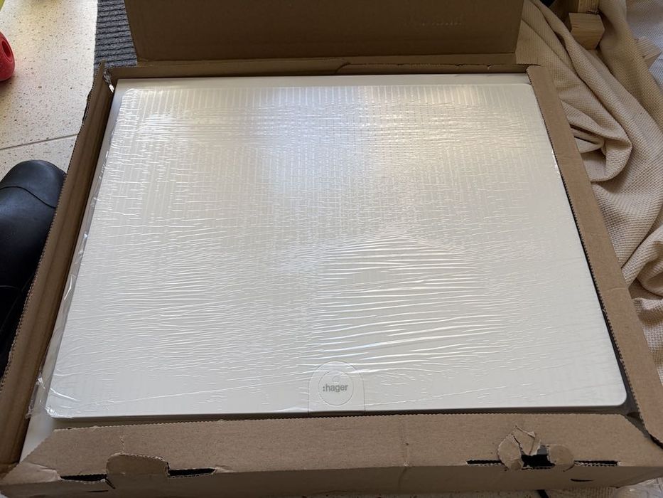 Quadro Eléctrico Hager golf encastrada porta opaca 3 filas 54M VF318PP