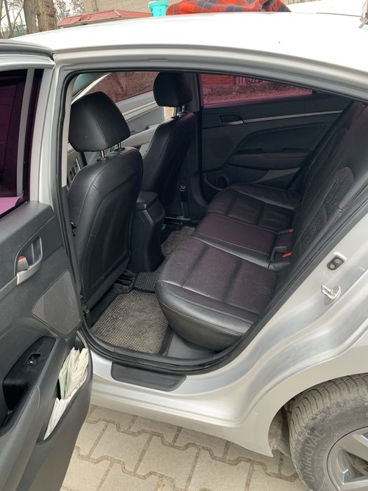 Hyundai Elantra / Avante