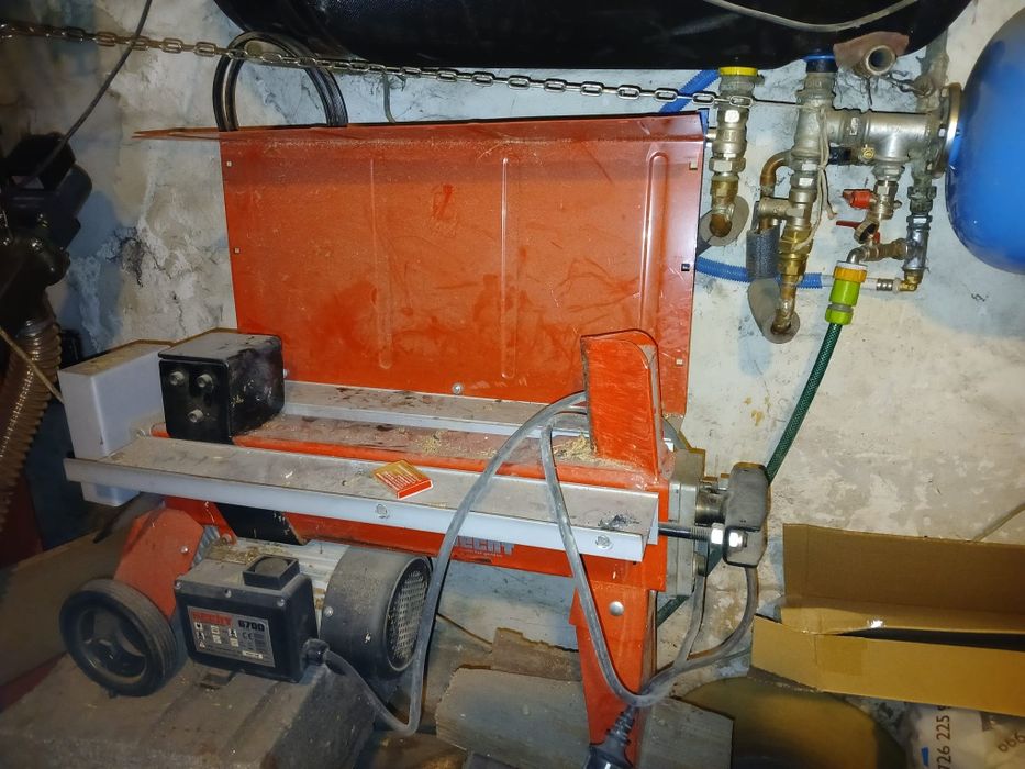 Łuparka do drewna elektryczna