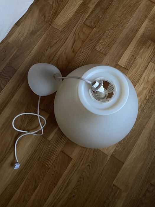 Abajur IKEA com fio de instalacao