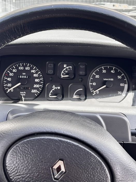 Renault clio 1.2 - gasolina