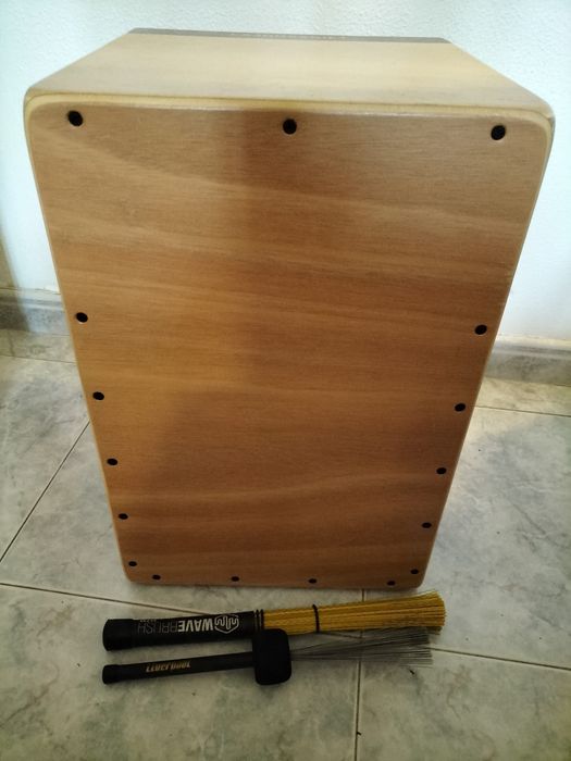 Cajón sagiet encomendado por artesão & vassouras - Ideal para estilo samba e jazz