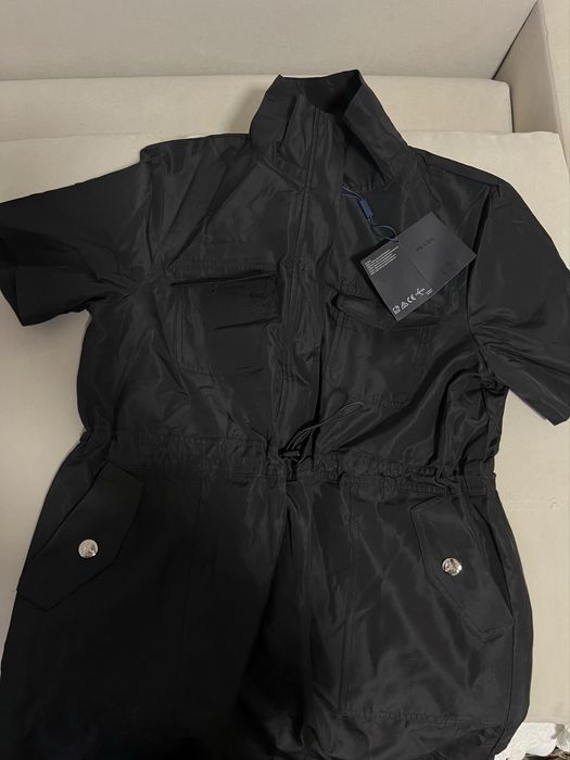 Жіноче плаття Prada