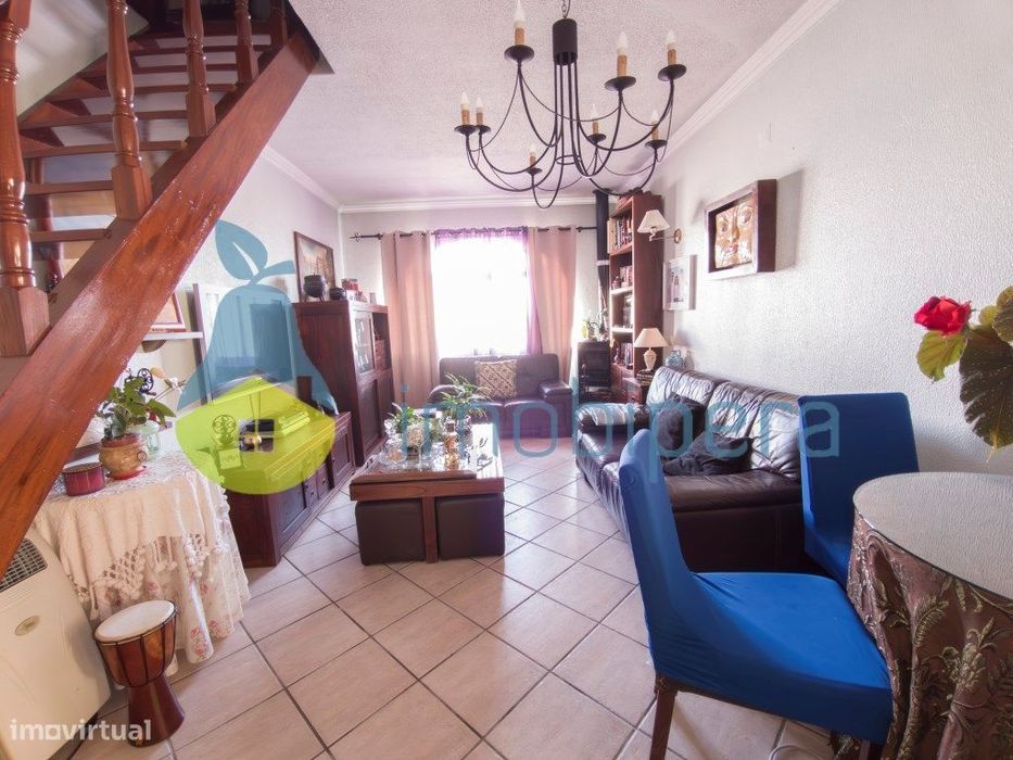 Apartamento T2+2 para venda em zona central de Albufeira. — Albufeira E Olhos De Água, Faro