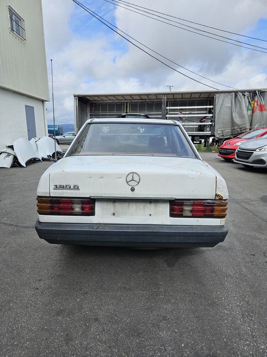 Mercedes-Benz 190D 2.0D de 1989 para peças