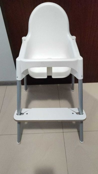 Krzesełko do karmienia dla dziecka