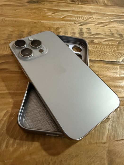 Iphone 15 Pro 128gb esim