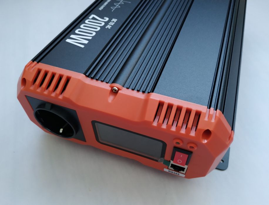 Інвертор  FCHAO  номінал 2000w, пік 4000w