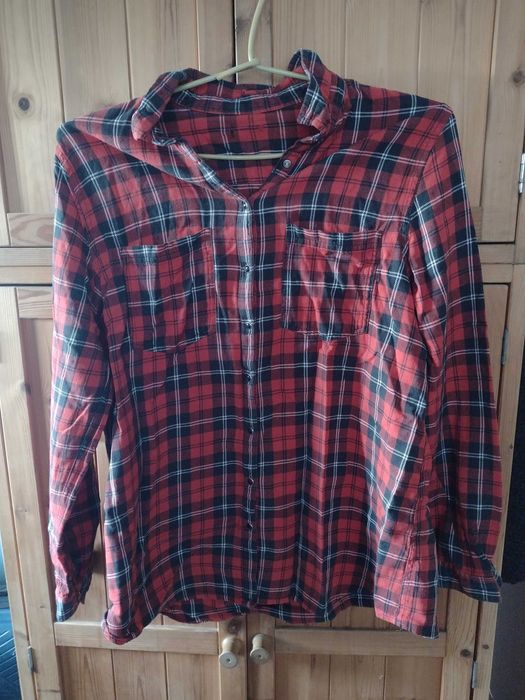 Sprzedam damską koszulę w kratkę