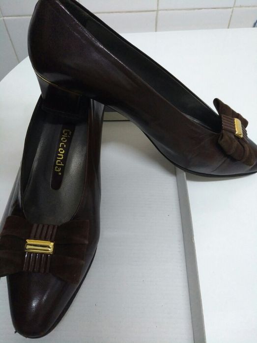 Sapatos pele 38 (NOVO)