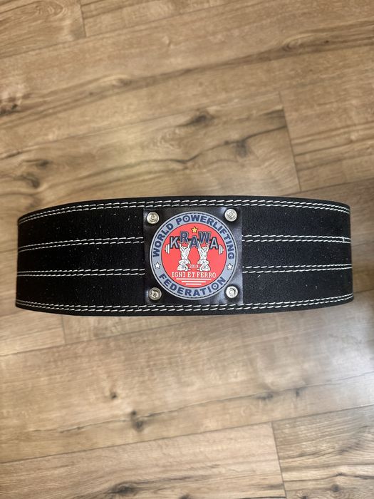 Пояс для пауерліфтингу з класичною бляшкою