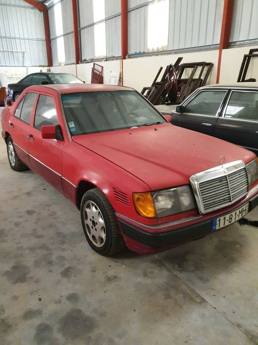 Mercedes 250 turbo diesel, documentos em dia, sem motor