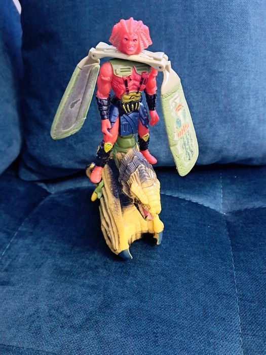 Figurka Action Falcon/Galoob Red Dread Wing 5 z 1995r.