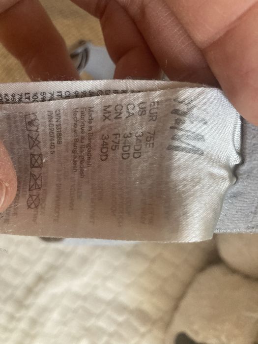 Staniki do karmienia hm 80E