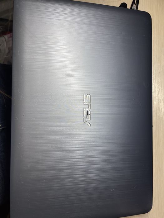 Продам ноут Асус