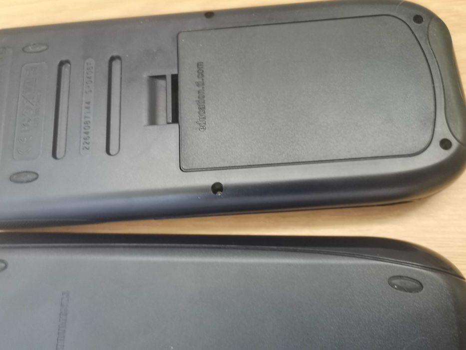 Calculadora Gráfica TEXAS TI-84 Plus