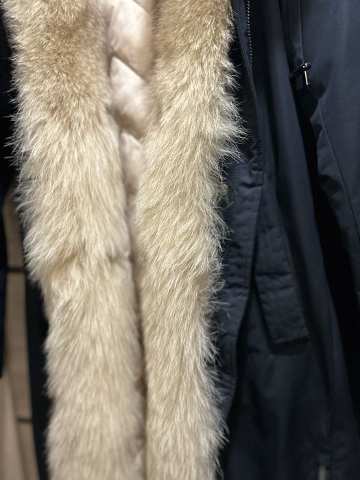 Пуховик з натуральним хутром