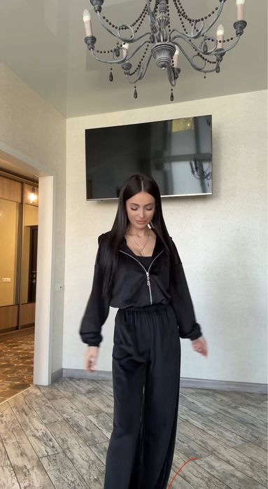 Велюровый костюм палацо