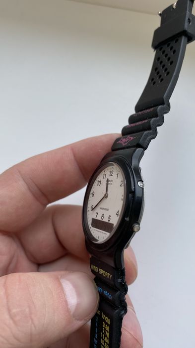 Рідкісний вінтажний колекційний годинник Casio  AQ-23