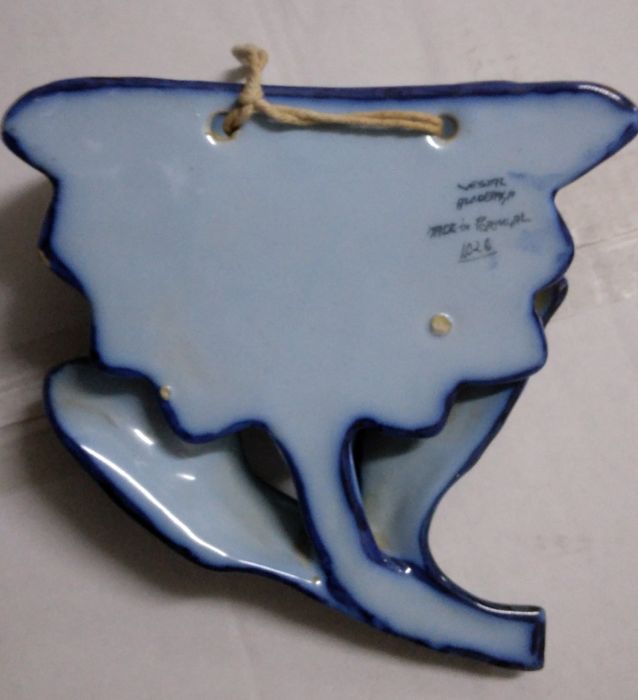 Floreira de mesa e de parede em cerâmica de Alcobaça