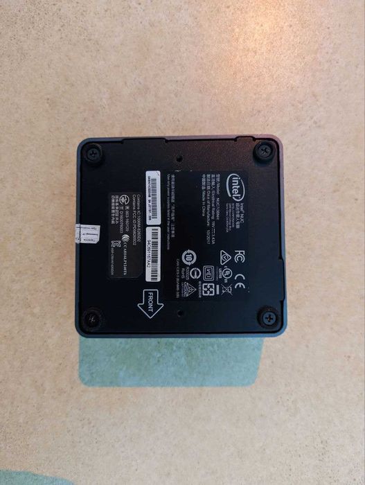 Міні-пк на i3-7100U Intel Nuc7 i3 (boxNUC7i3BHN)