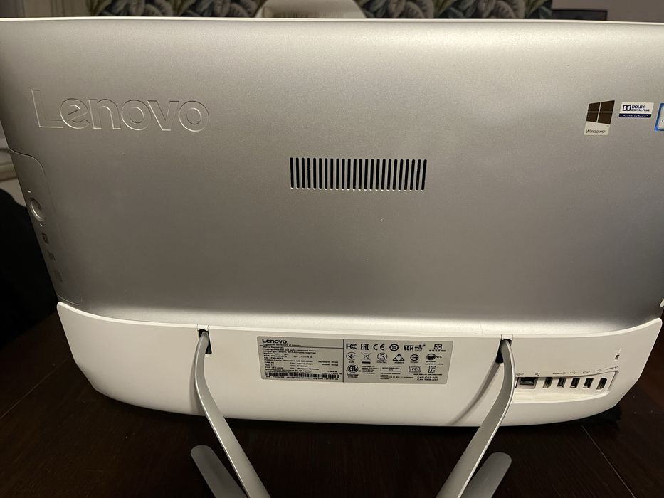 Komputer Lenovo Ideacentre i3 6-th generation