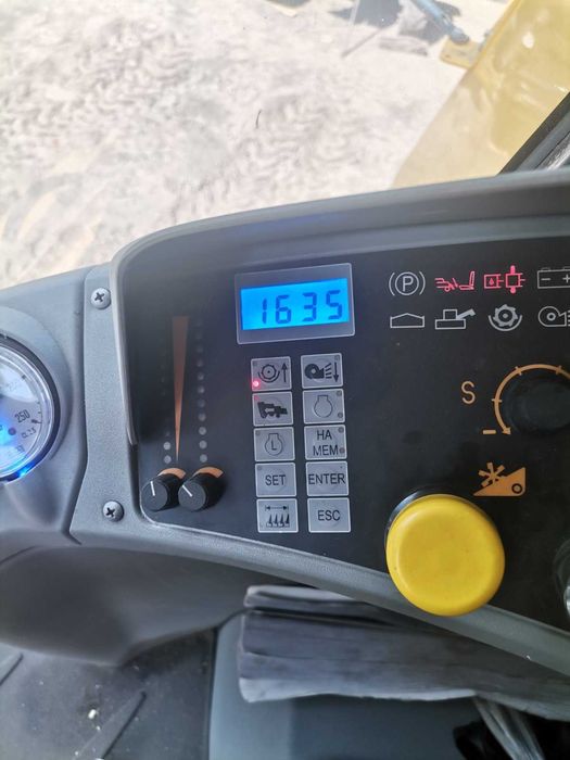 Продам комбайн Нью холанд New Holland