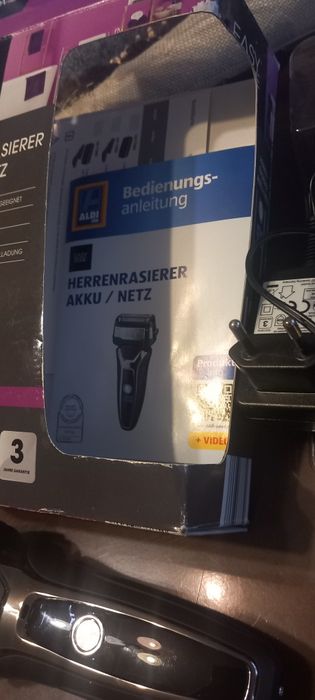 Maszynka do golenia z trymerem,