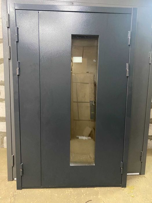 Вхідні вуличні двері.  Можливий НЕСТАНДАРНЫЙ розмір (Входные двери)