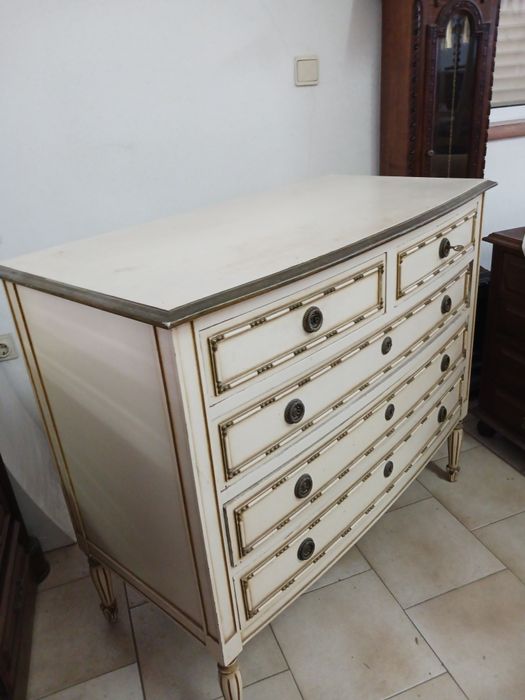 Cómoda Luís XVI. Lacada