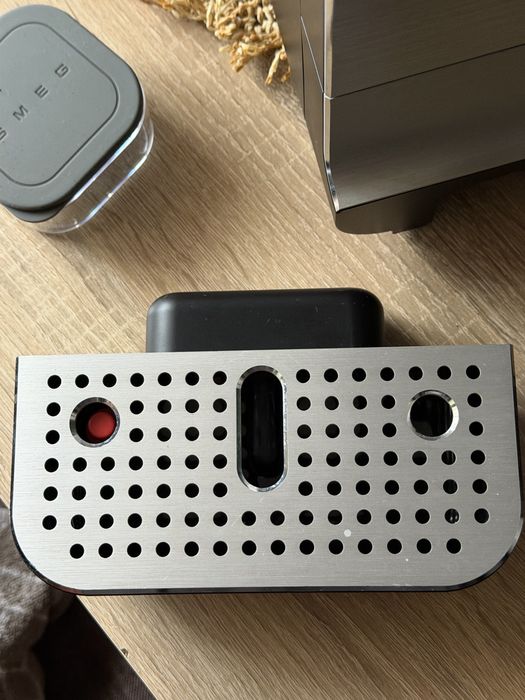 Кофемашина зерновая smeg