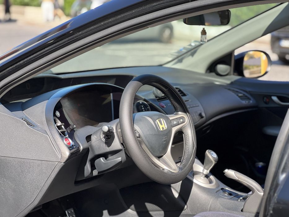 Honda Civic — fotografia 5