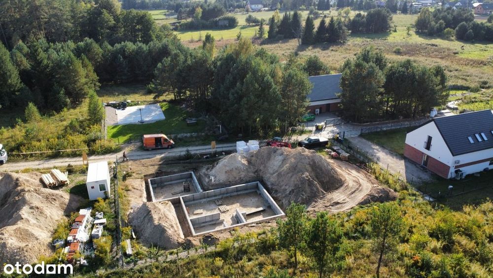 Duży, ekonomiczny dom. Garaż 2-stanowiskowy. Przy puszczy. Spokój.