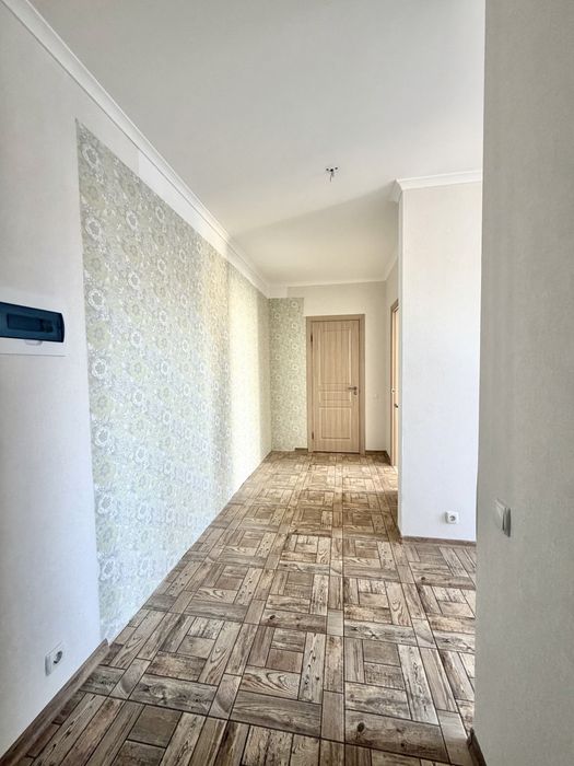 Продам. Однокімнатна 43м2 з ремонтом