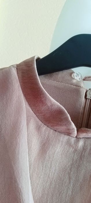 Платье вышитое камнями кофейного цвета